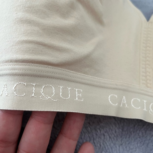 Cacique 40DD unlined and no wire bras. COTTON - Picture 5 of 6